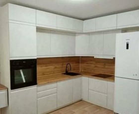 Модульная кухня Бруклин 2.4 x 2 м (Бетон белый) в Марьяновке - maryanovka.katalogmebeli.com | фото 15
